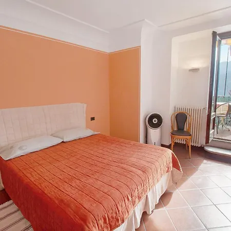 Helvetia Appartement *